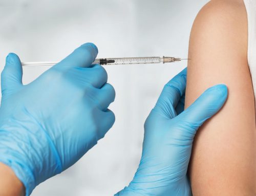 Desmintiendo bulos: Las vacunas contra la COVID-19 no afectan a la fertilidad